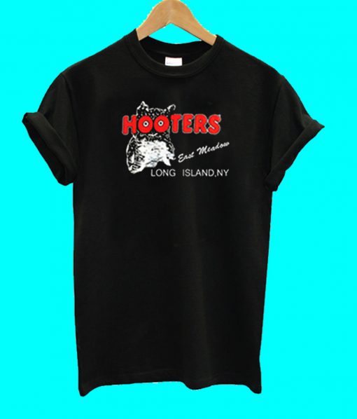 Hooters Long Island T Shirt