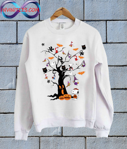Halloween tree pumpkin Snoopy Swearshirt