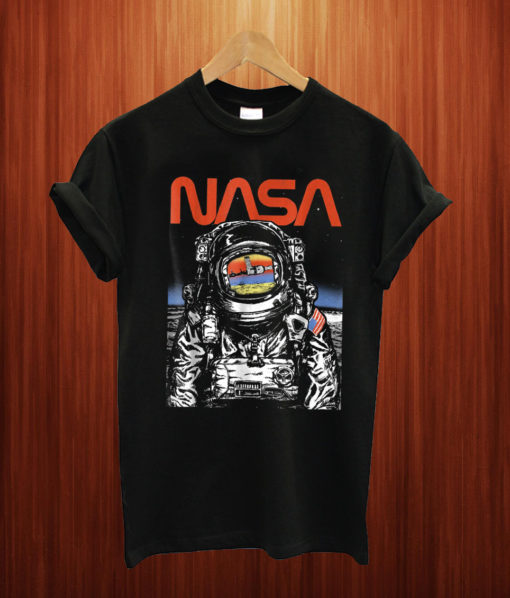 Vintage Retro NASA Astronaut Moon T Shirt