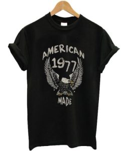 American Made 1977 Eagle vintage t shirt qn
